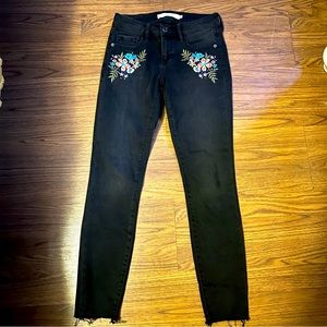 Amelia black skinny jeans ~ hidden Jeans ~ floral accent ~ size 24